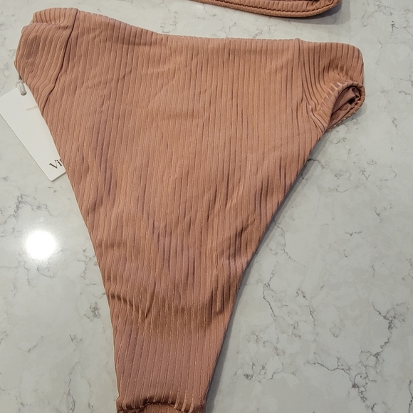 BNWT Vitamin A Pink Sienna Pink Sands Shimmer Bikini set - Picture 7 of 12